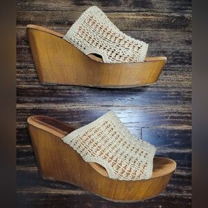 Sbicca vintage collections platform wedge sandals size 9